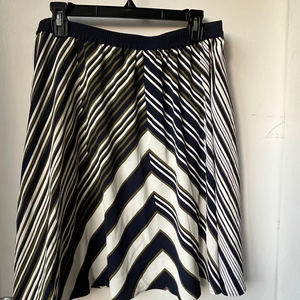 Tommy Hilfiger Women's Chevron-Stripe Skirt size L - Picture 7 of 14